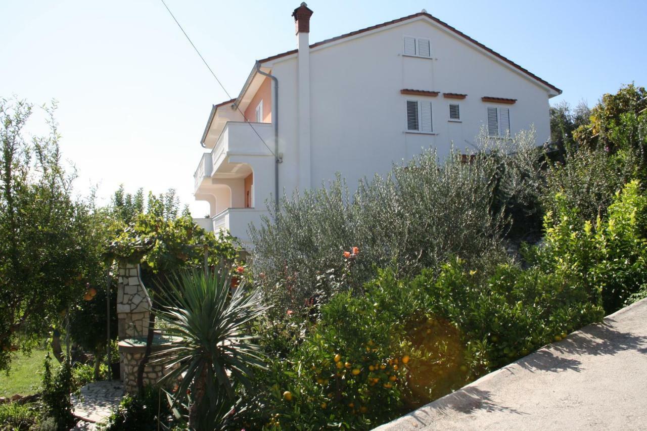 Apartments Sandra Palit Exterior foto